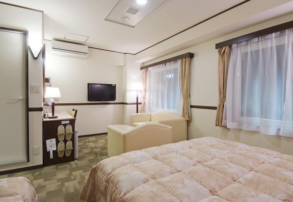Toyoko Inn Jr Wakayama Eki Higashi Guchi Zewnętrze zdjęcie